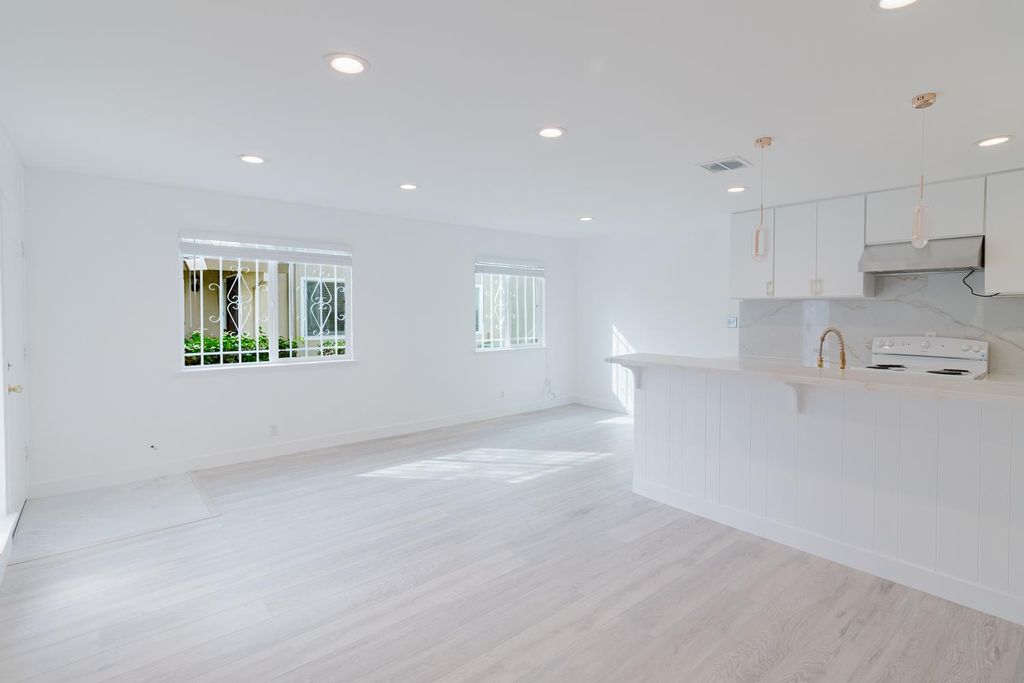 Photo of 2024 S BENITA Drive, Rancho Cordova, CA 95670 (MLS # 226030835)