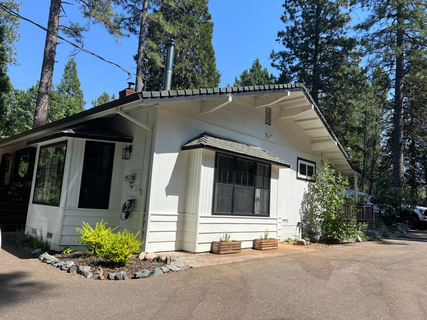 383 Alpine Drive