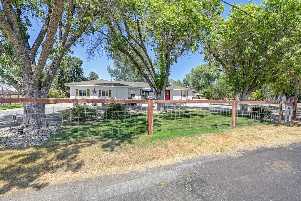 425 Fruitvale Road