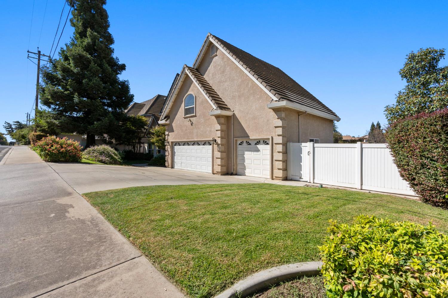 748 Valley View Drive