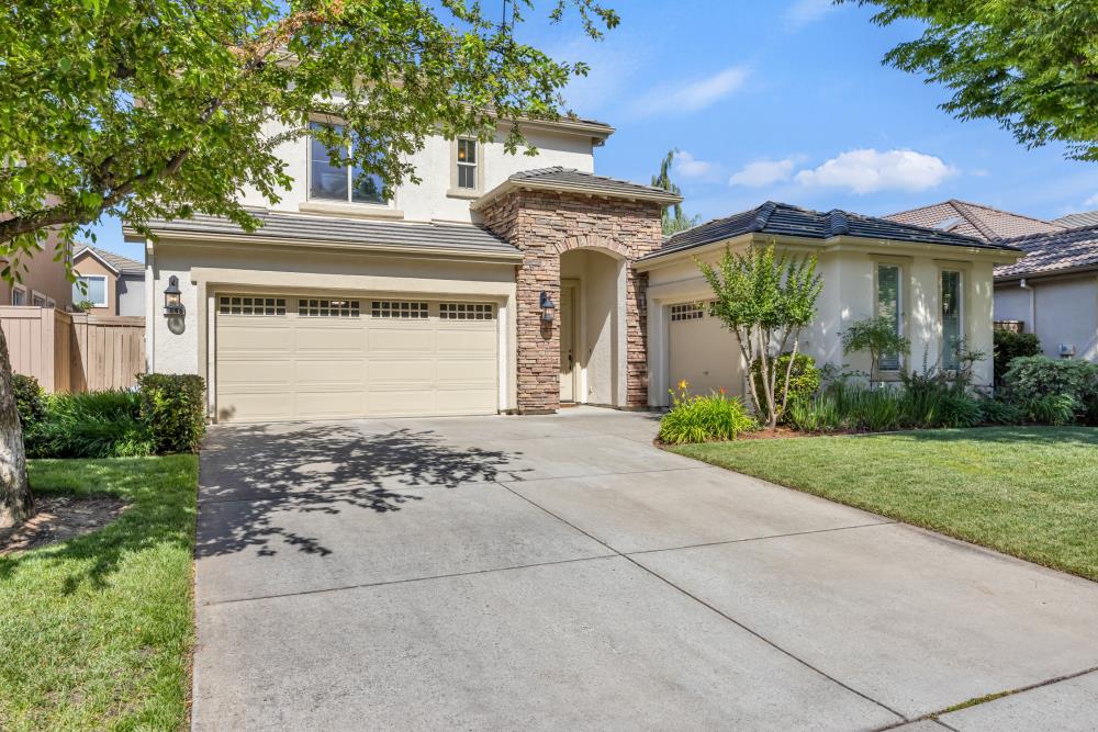 1046 Smith Way