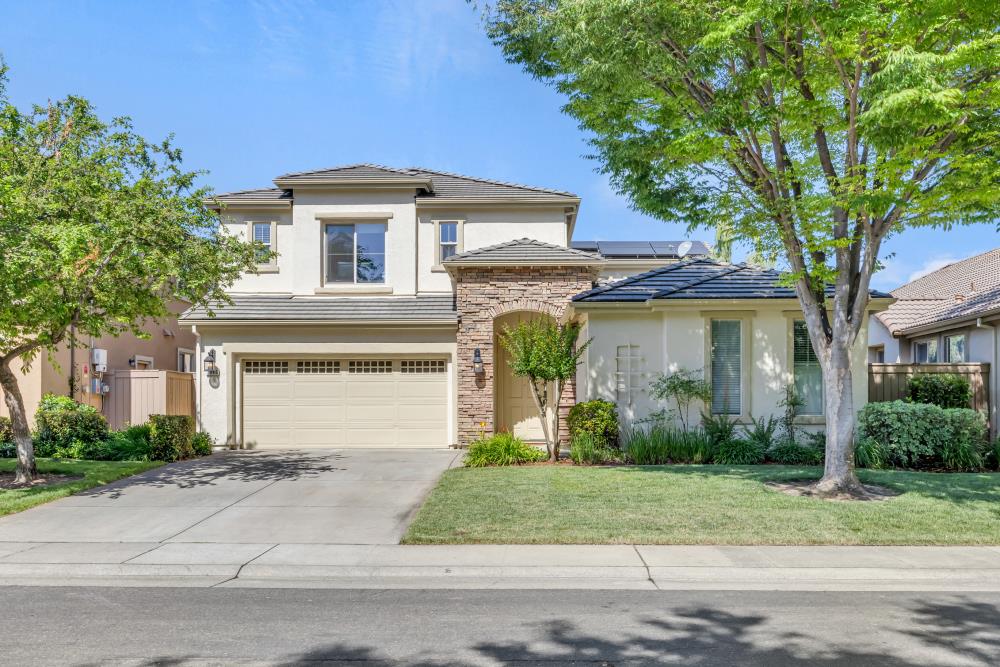 1046 Smith Way