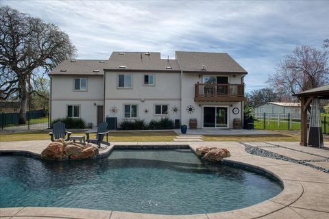 10925 Pickle Barrel Auburn CA 95602