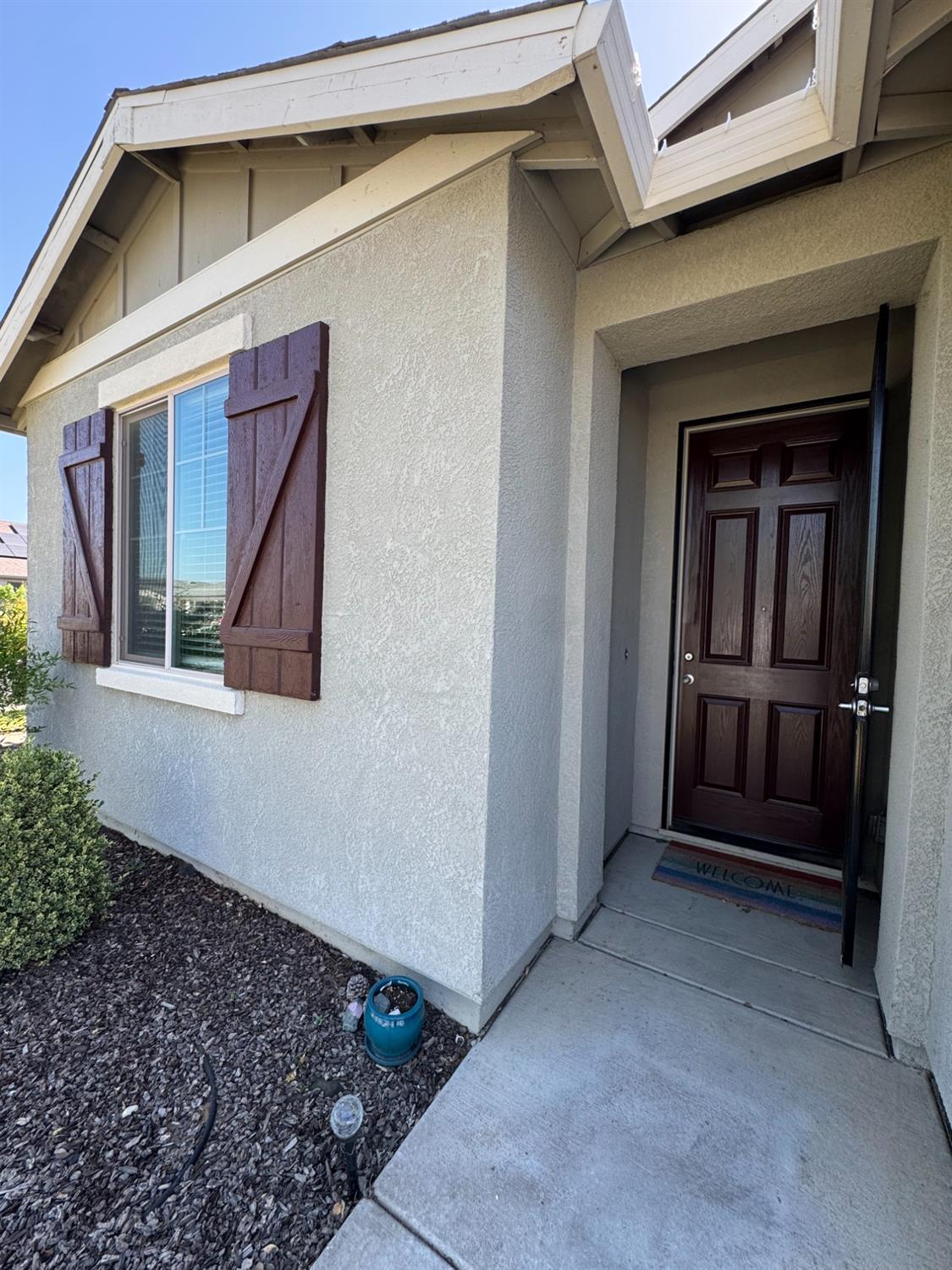 5689 Seedling Way