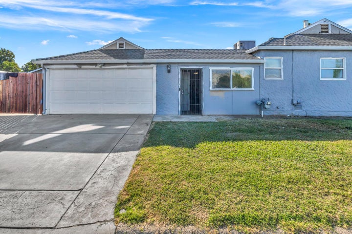 2 Park Street, Lodi, CA 95240