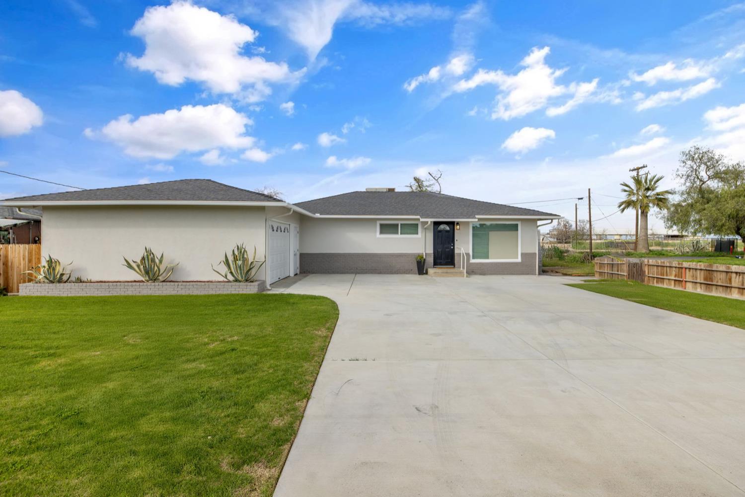 3230 W Stathem Street