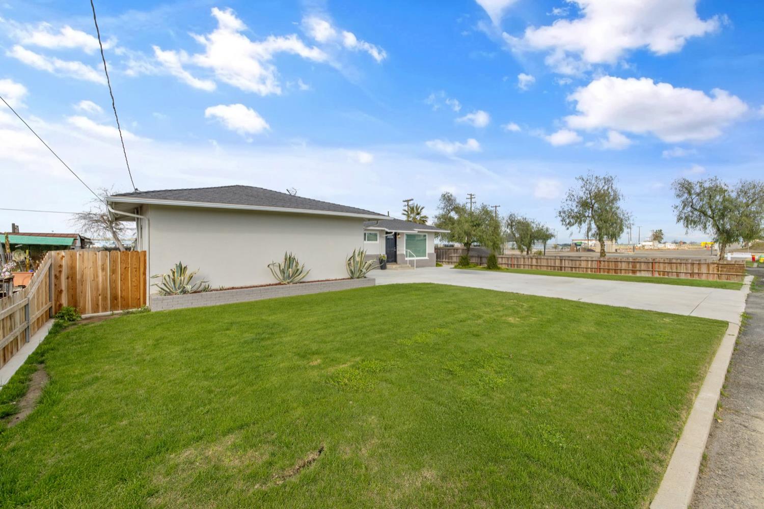 3230 W Stathem Street