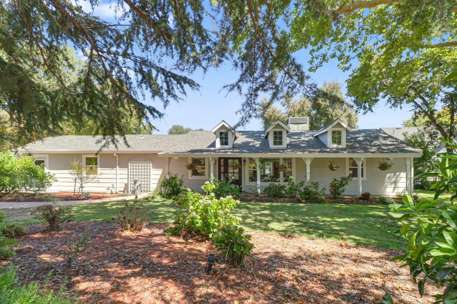 6100 Wendell Lane