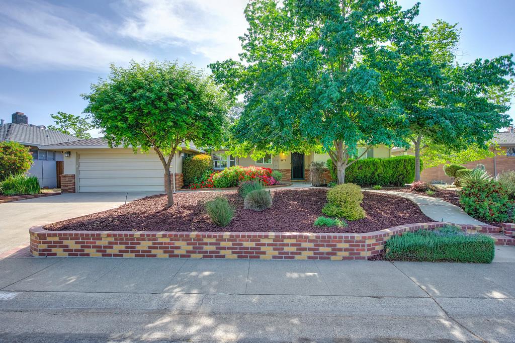 6471 Chetwood Way