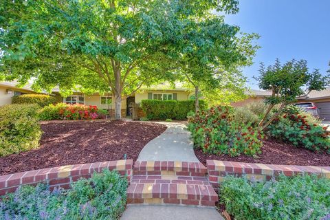 6471 Chetwood Way Sacramento CA 95831