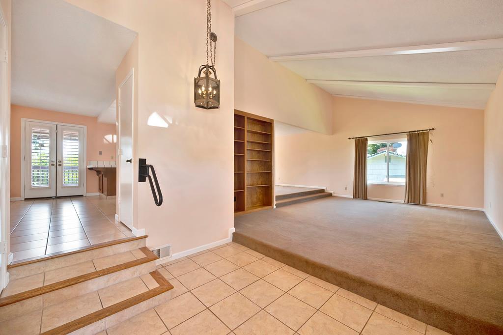 5033 Dory Way