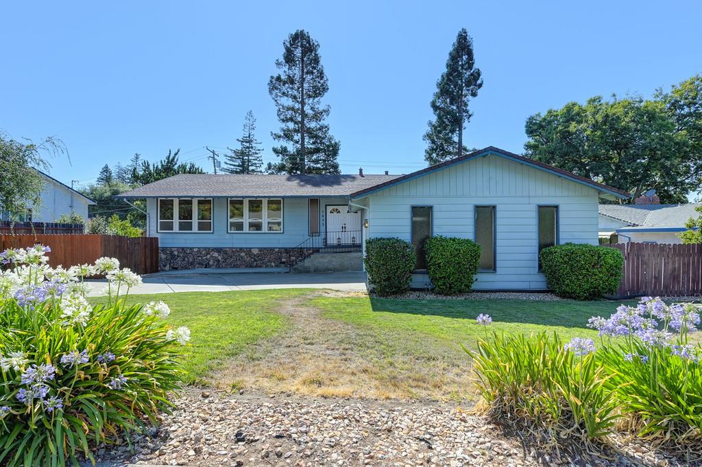 5033 Dory Way