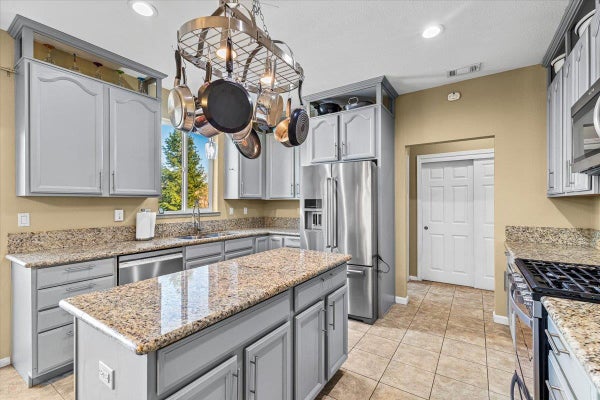 2993 STAGECOACH DR, VALLEY SPRINGS, CA 95252 - Image a507ef837ea46fb92b574a24406b7df2/2715072935