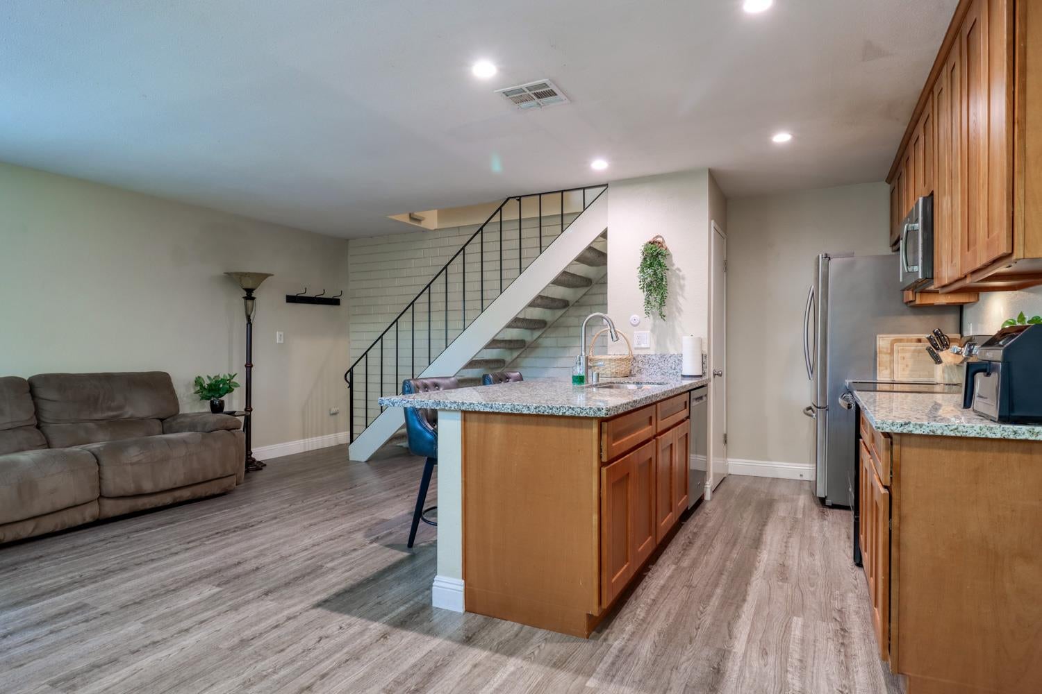 5615 Revelstok Drive 2