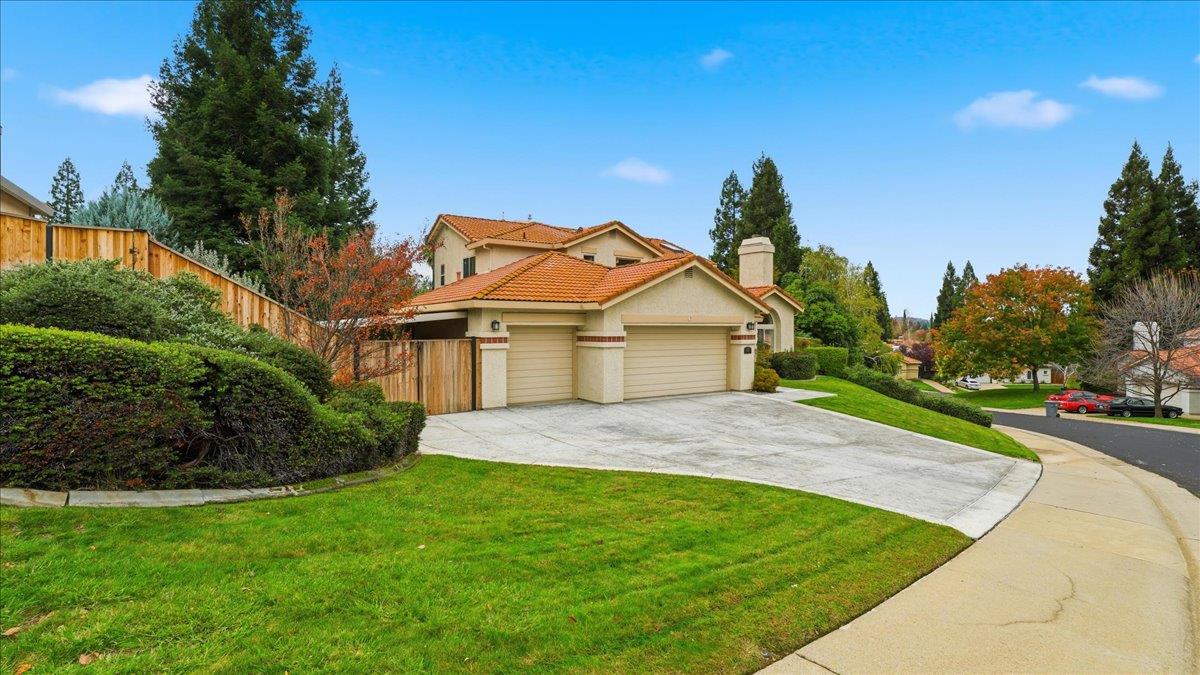 105 Waterboro Square