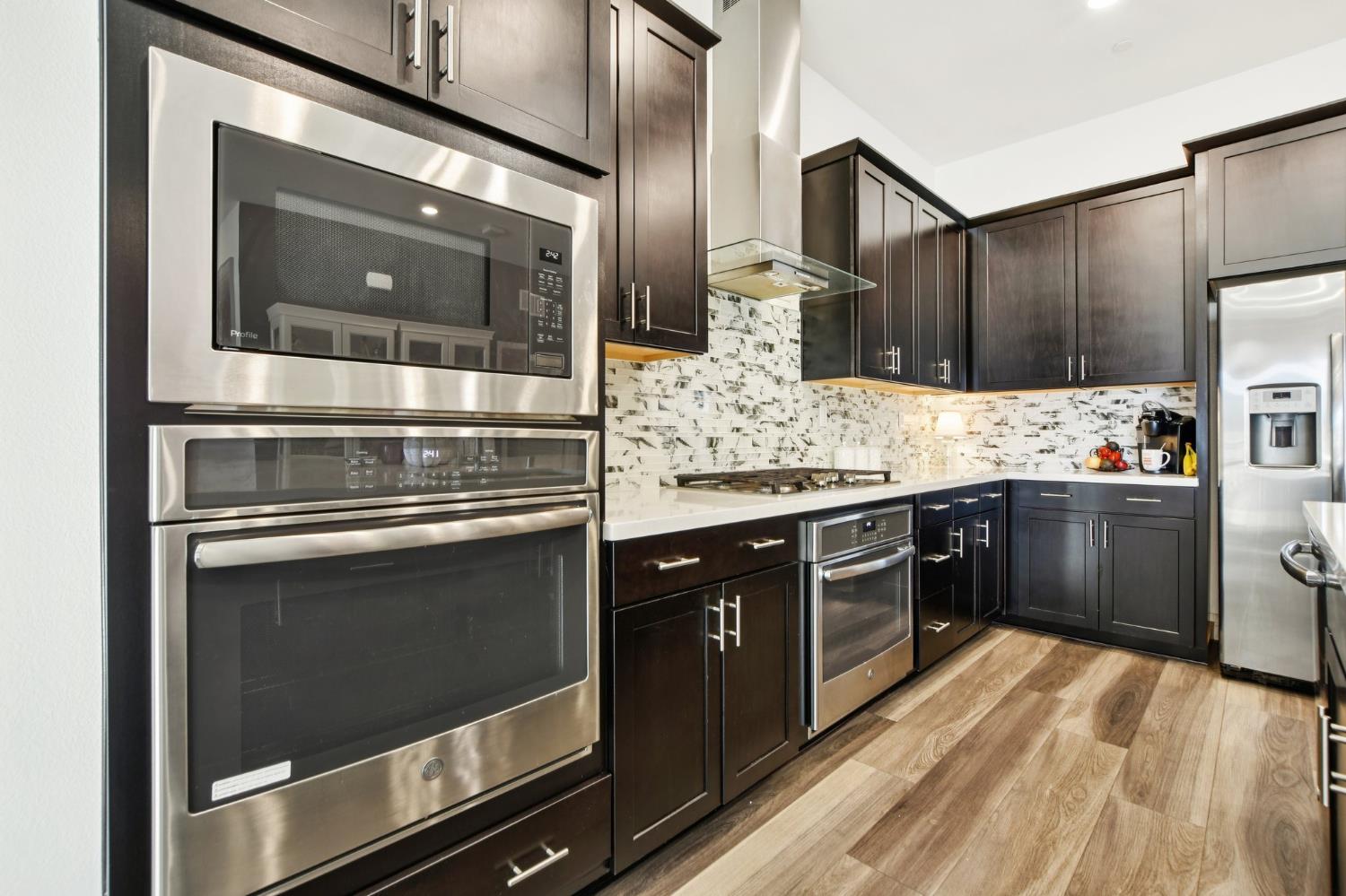 4239 Parnassus Drive