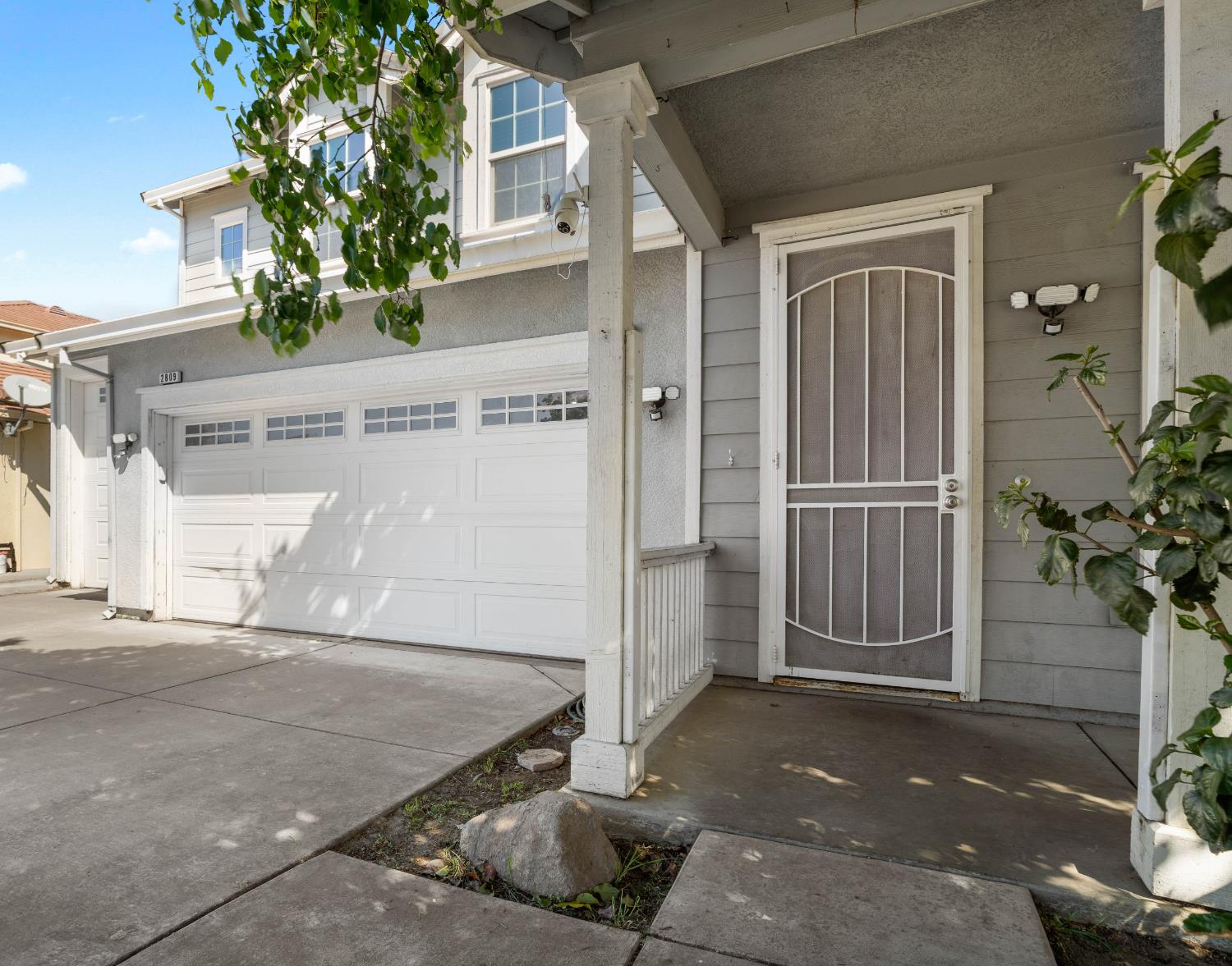 2809 Canyon Falls Drive