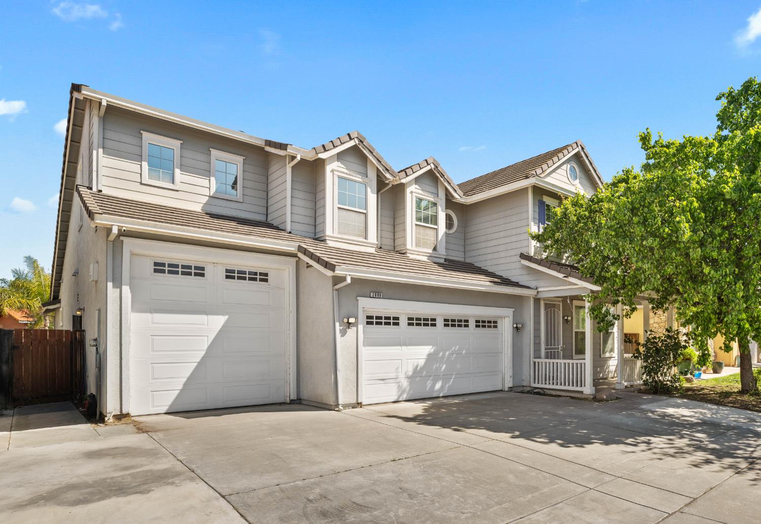 2809 Canyon Falls Drive