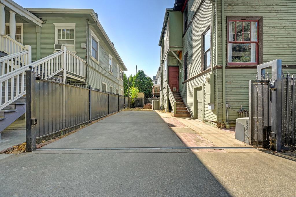 2230 Capitol Avenue