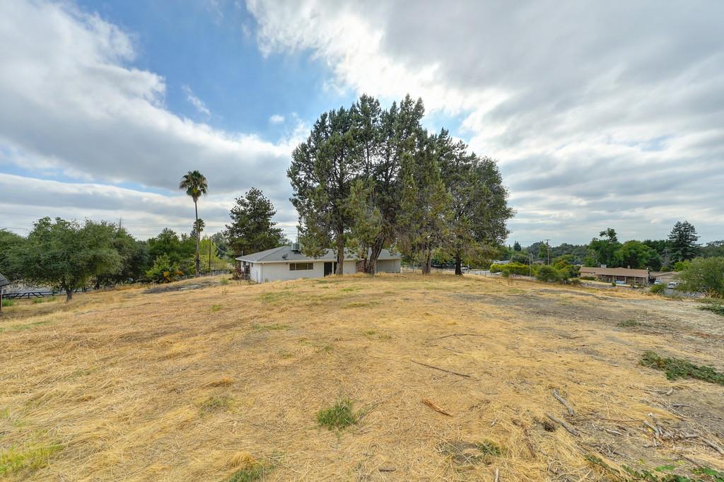 7400 Mountain Avenue