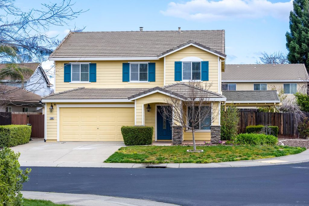 Photo of 1800 Ambridge Drive, Roseville, CA 95747 (MLS # 226020487)