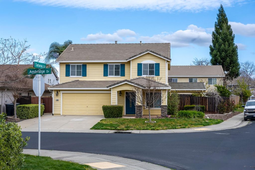 Photo of 1800 Ambridge Drive, Roseville, CA 95747 (MLS # 226020487)
