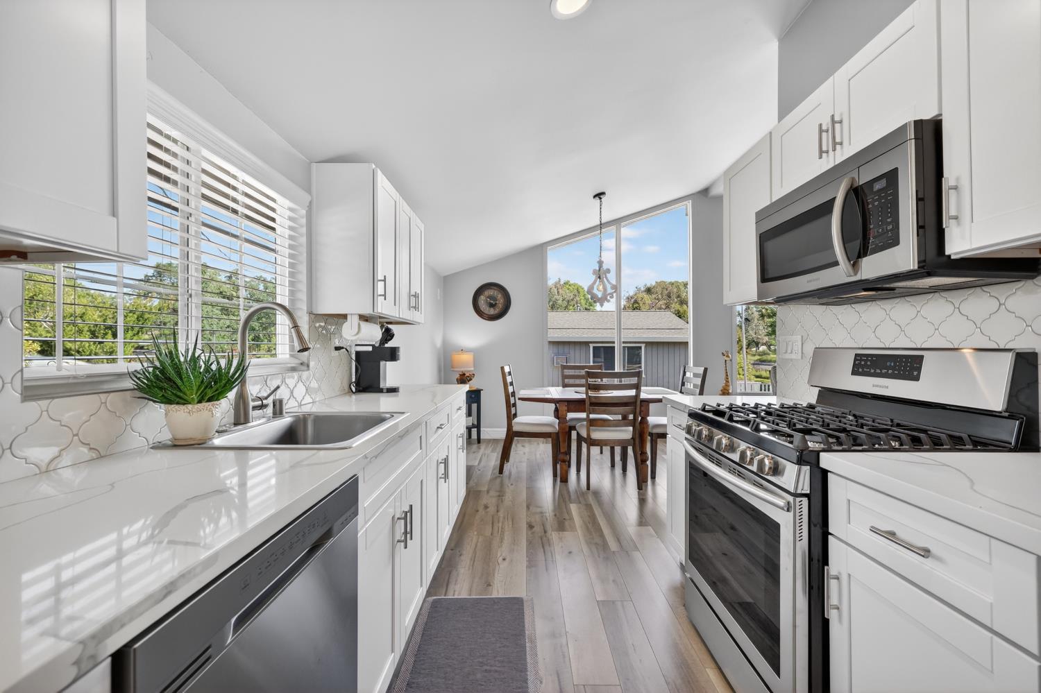 6225 Crystal Boulevard