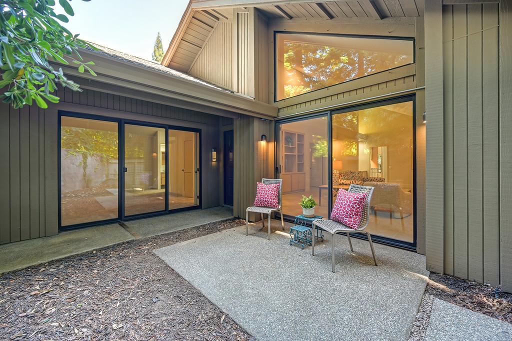 1815 Discovery Village Lane