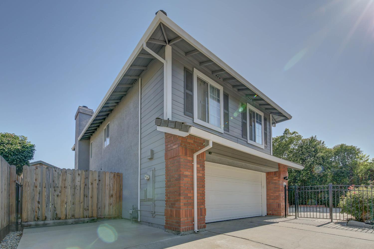 681 Canyon Creek Way