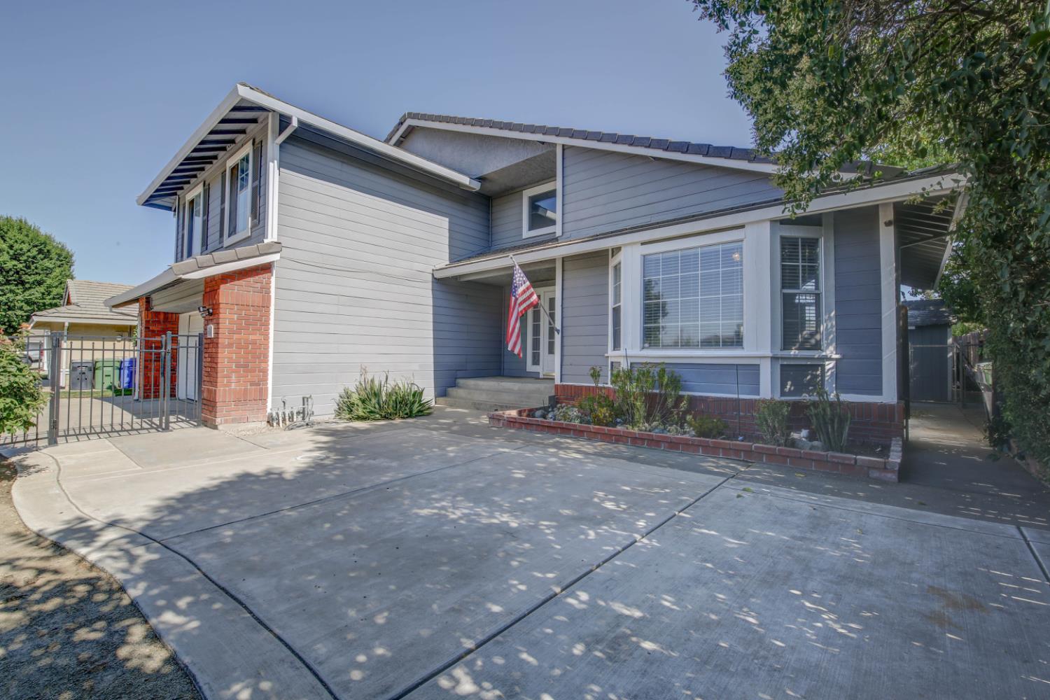 681 Canyon Creek Way