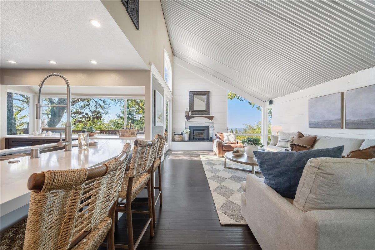 3550 Rocky Ridge Way