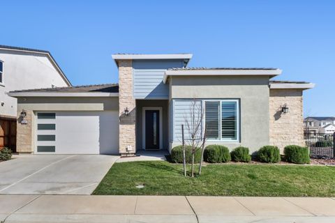 4043 Red Blush Way Rancho Cordova CA 95742