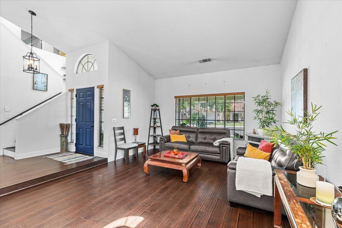 Modesto, California 95356, United States, 4 Bedrooms Bedrooms, ,3 BathroomsBathrooms,Residential,Active,190853