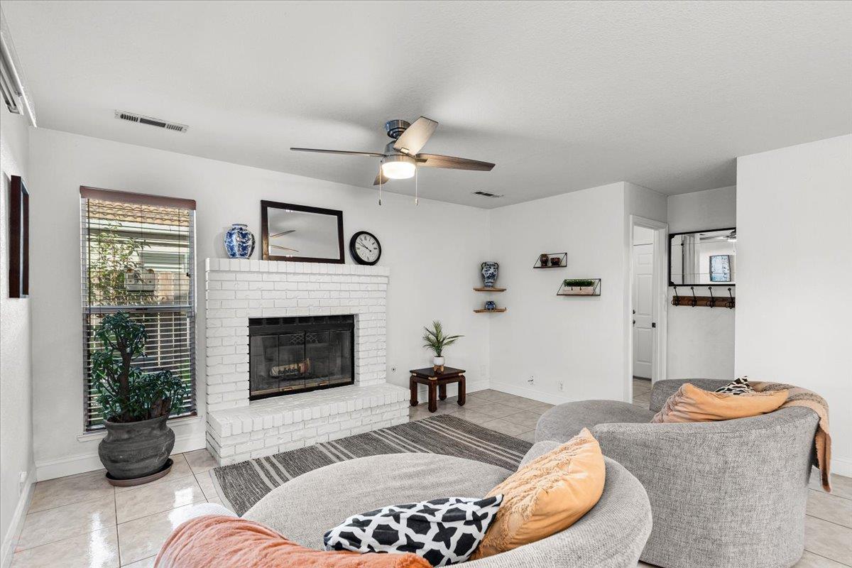 Modesto, California 95356, United States, 4 Bedrooms Bedrooms, ,3 BathroomsBathrooms,Residential,Active,190853