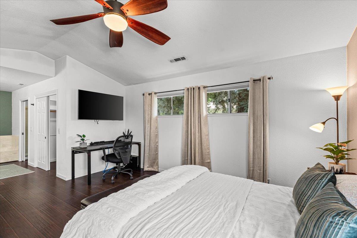 Modesto, California 95356, United States, 4 Bedrooms Bedrooms, ,3 BathroomsBathrooms,Residential,Active,190853