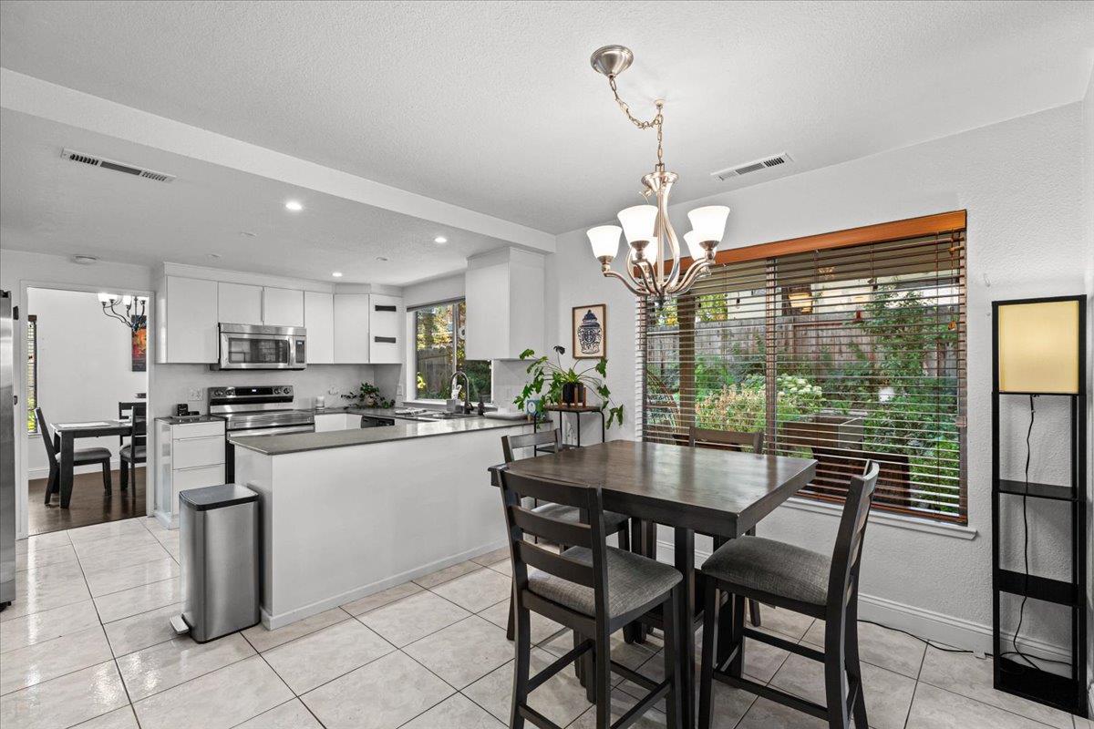 Modesto, California 95356, United States, 4 Bedrooms Bedrooms, ,3 BathroomsBathrooms,Residential,Active,190853