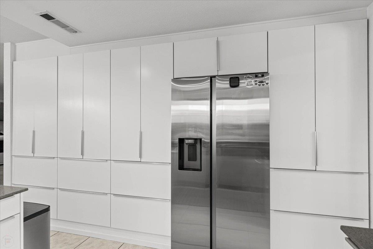 Modesto, California 95356, United States, 4 Bedrooms Bedrooms, ,3 BathroomsBathrooms,Residential,Active,190853