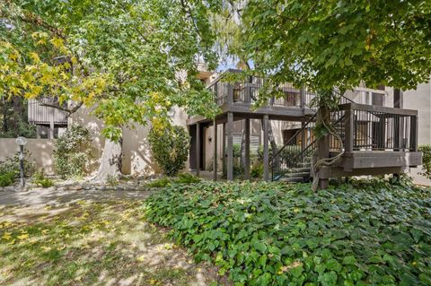 2201 Woodside Lane 10 Sacramento CA 95825
