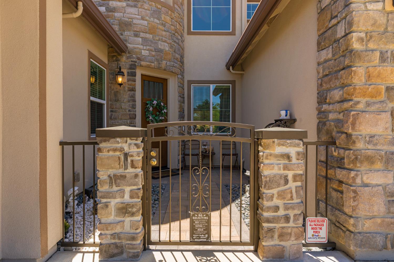 5625 Tuckeroo Way
