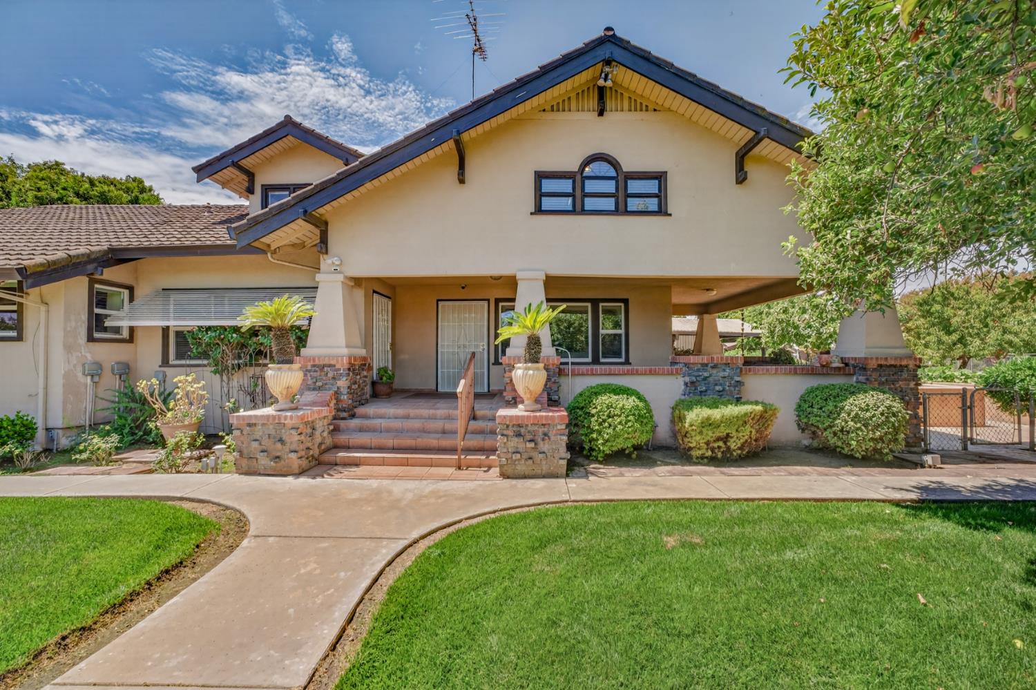 2041 Old Highway 99w