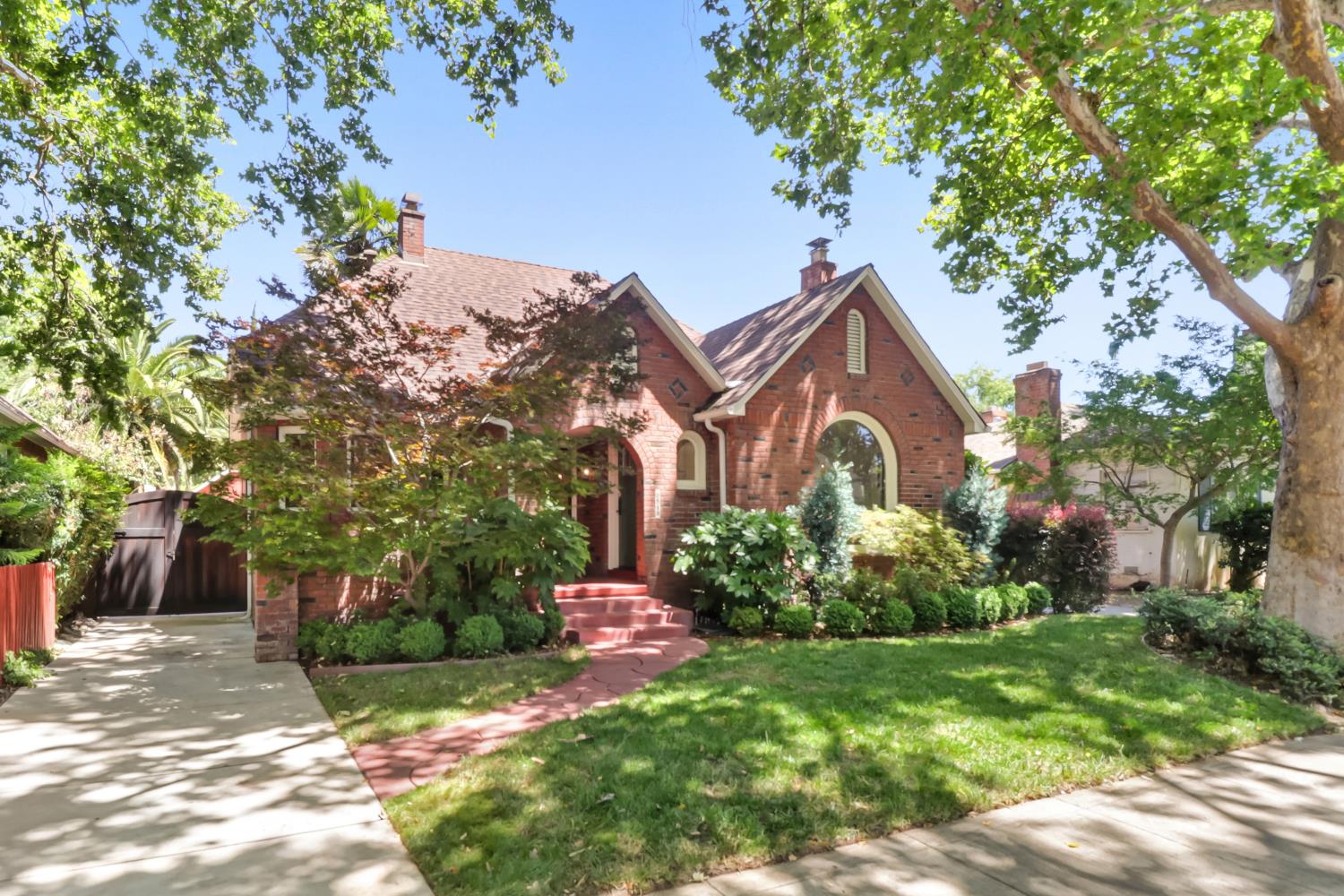 2549 San Jose Way