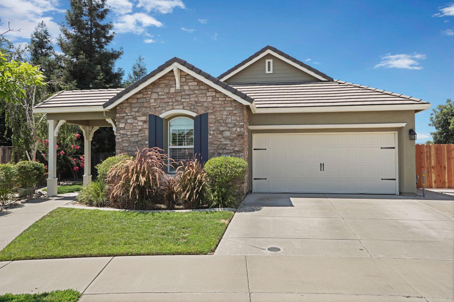 312 Rivergate Drive