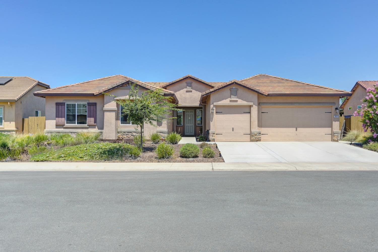 1089 Cepeda Way