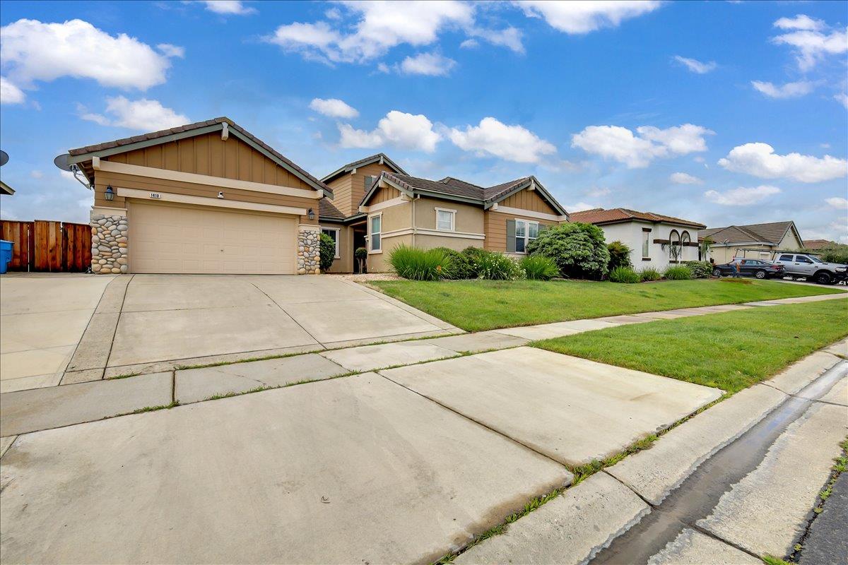 1410 Night Heron Street