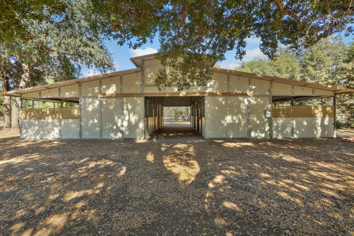 24521 N Mcintire Road