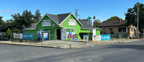 2302 E Market Street Stockton CA 95205