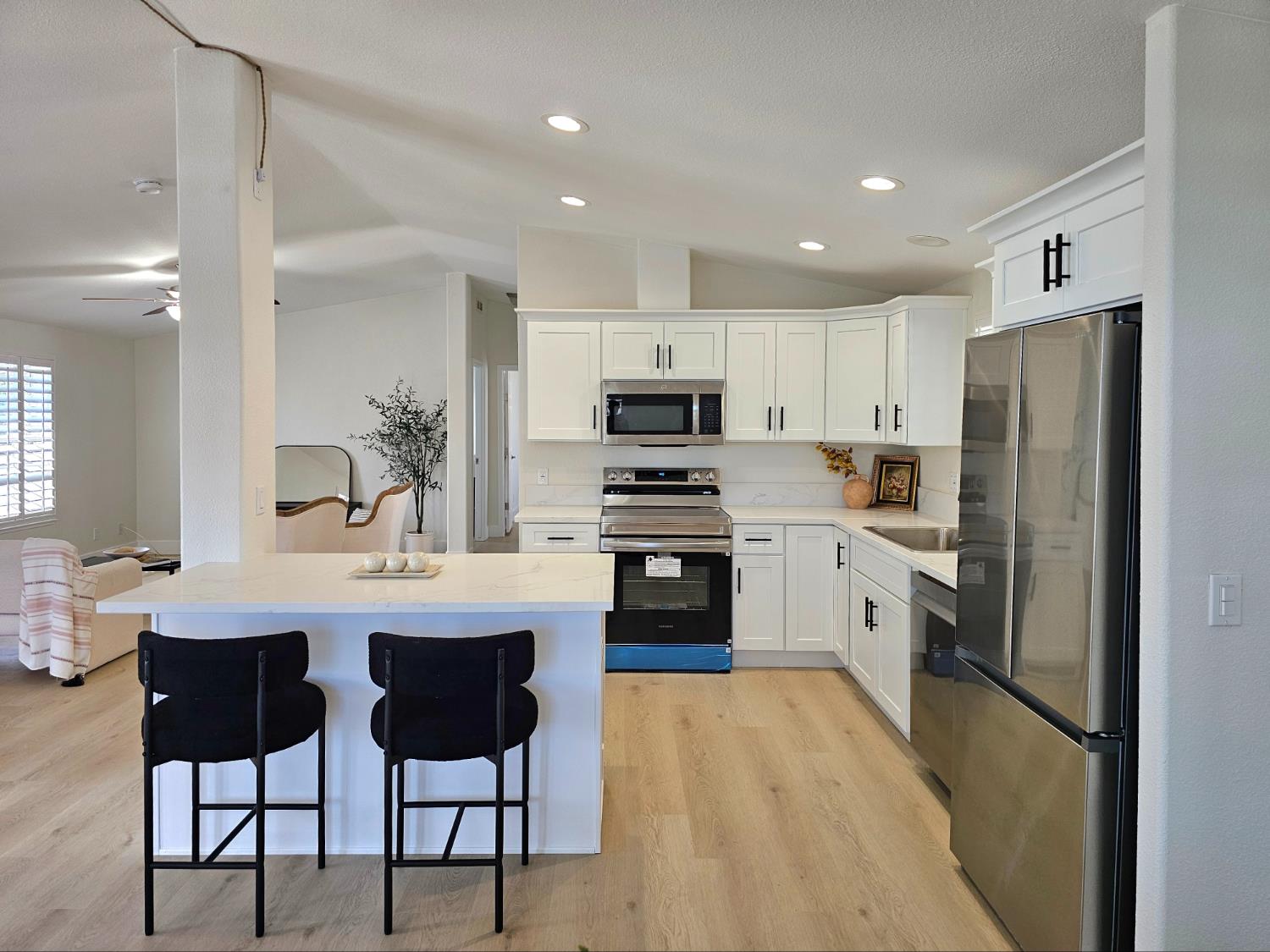 4215 Floral Drive 59