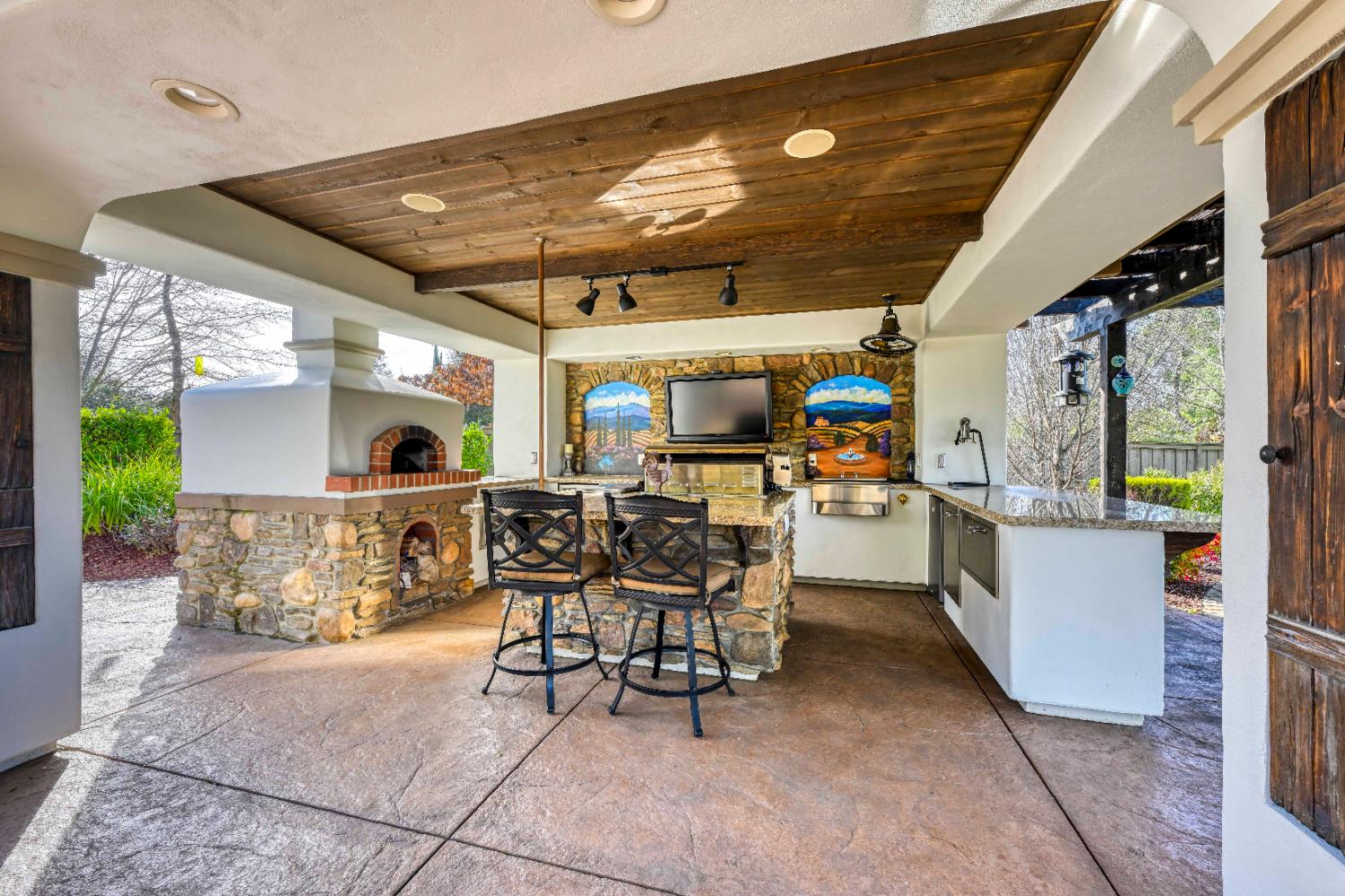 7585 Olive Glen Court