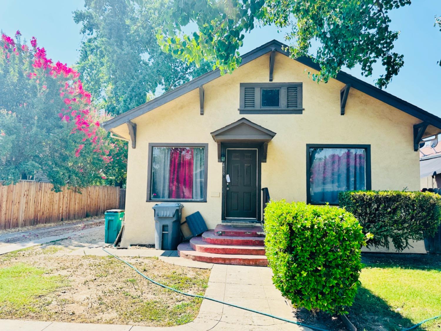 Photo 1 of 3 — 416 E Oak Street, Lodi, CA 95240