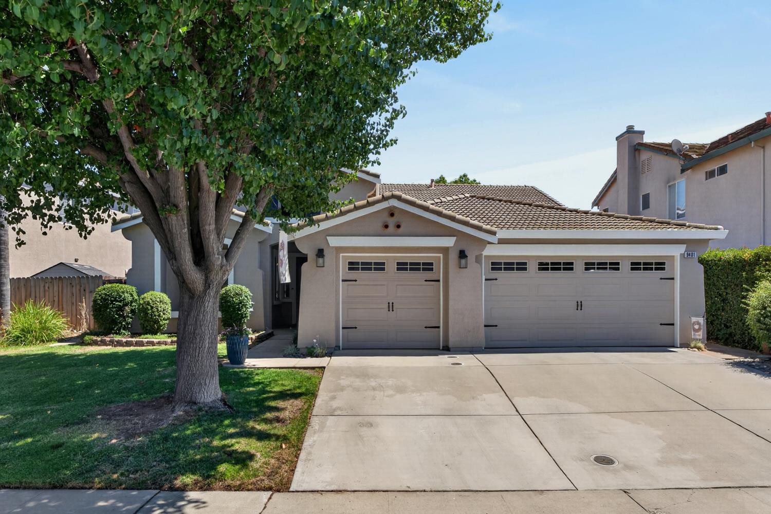 9401 Rainbow Falls Way
